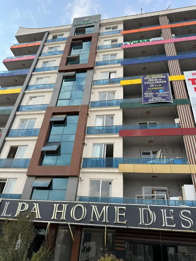 Foto de obra de Meva1 Mühendislik 28 — refuerzo estructural y renovación urbana