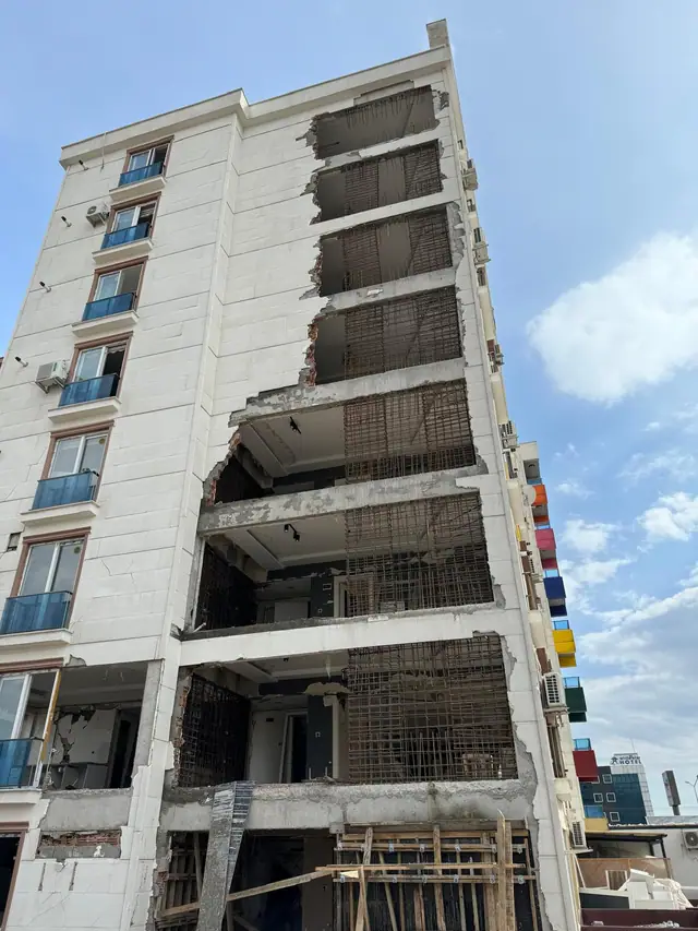 Foto de obra de Meva1 Mühendislik 29 — refuerzo estructural y renovación urbana