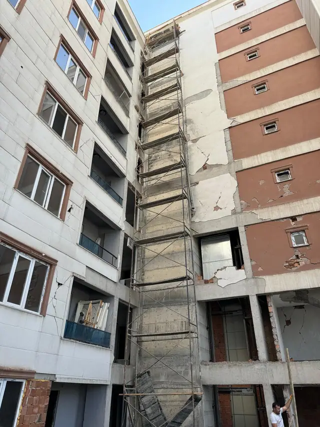 Foto de obra de Meva1 Mühendislik 57 — refuerzo estructural y renovación urbana