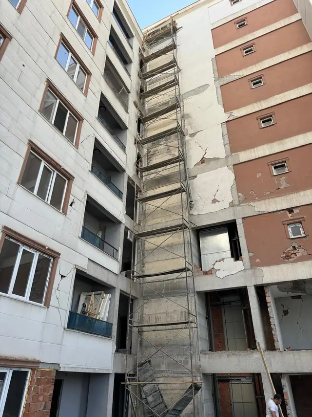 Foto de obra de Meva1 Mühendislik 58 — refuerzo estructural y renovación urbana