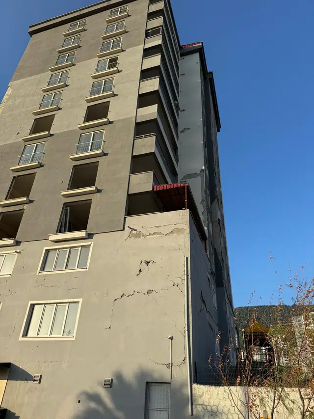 Foto de obra de Meva1 Mühendislik 77 — refuerzo estructural y renovación urbana