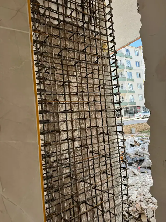 Foto de obra de Meva1 Mühendislik 86 — refuerzo estructural y renovación urbana