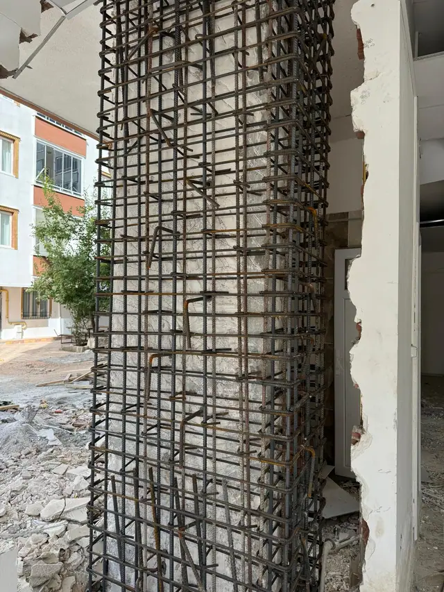 Foto de obra de Meva1 Mühendislik 87 — refuerzo estructural y renovación urbana