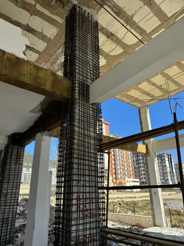 Foto de obra de Meva1 Mühendislik 94 — refuerzo estructural y renovación urbana