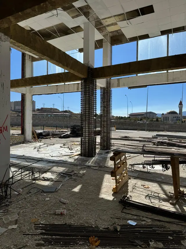 Foto de obra de Meva1 Mühendislik 95 — refuerzo estructural y renovación urbana