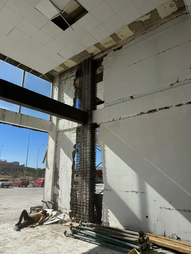 Foto de obra de Meva1 Mühendislik 96 — refuerzo estructural y renovación urbana
