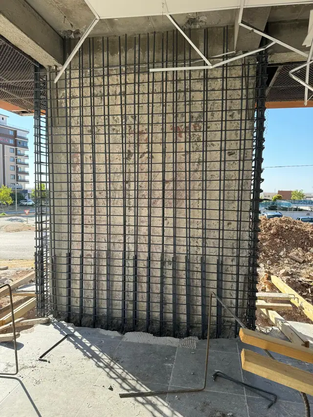 Foto de obra de Meva1 Mühendislik 116 — refuerzo estructural y renovación urbana